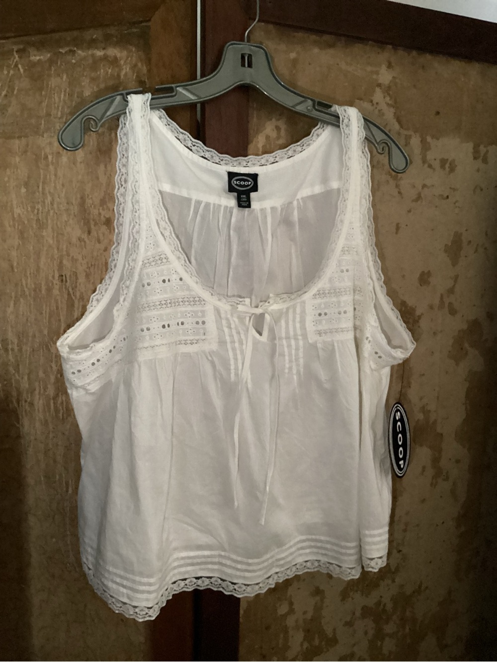 White Lace-Trim Sleeveless Tank Top